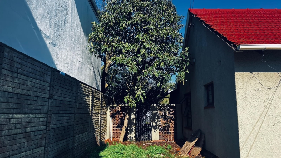 To Let 3 Bedroom Property for Rent in Pinelands Western Cape